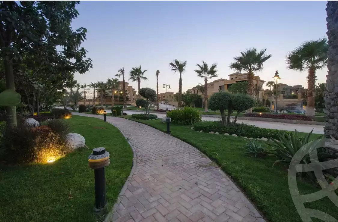https://aqarmap.com.eg/ar/listing/4209980-for-sale-cairo-el-sheikh-zayed-city-compounds-in-sheikh-zayed-jeera