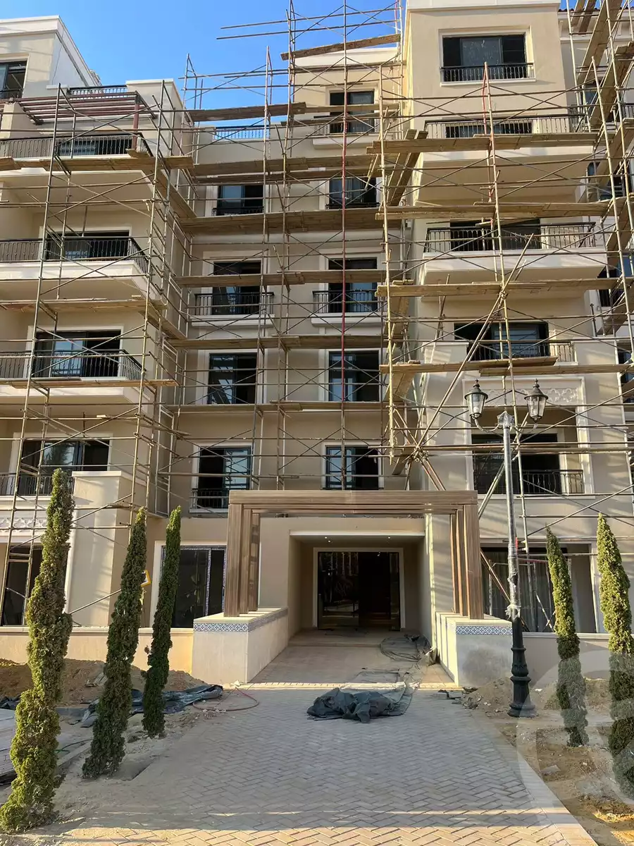 https://aqarmap.com.eg/en/listing/4210038-for-sale-cairo-el-sheikh-zayed-city-compounds-kmbwnd-fyldj-wyst-dr-llttwyr
