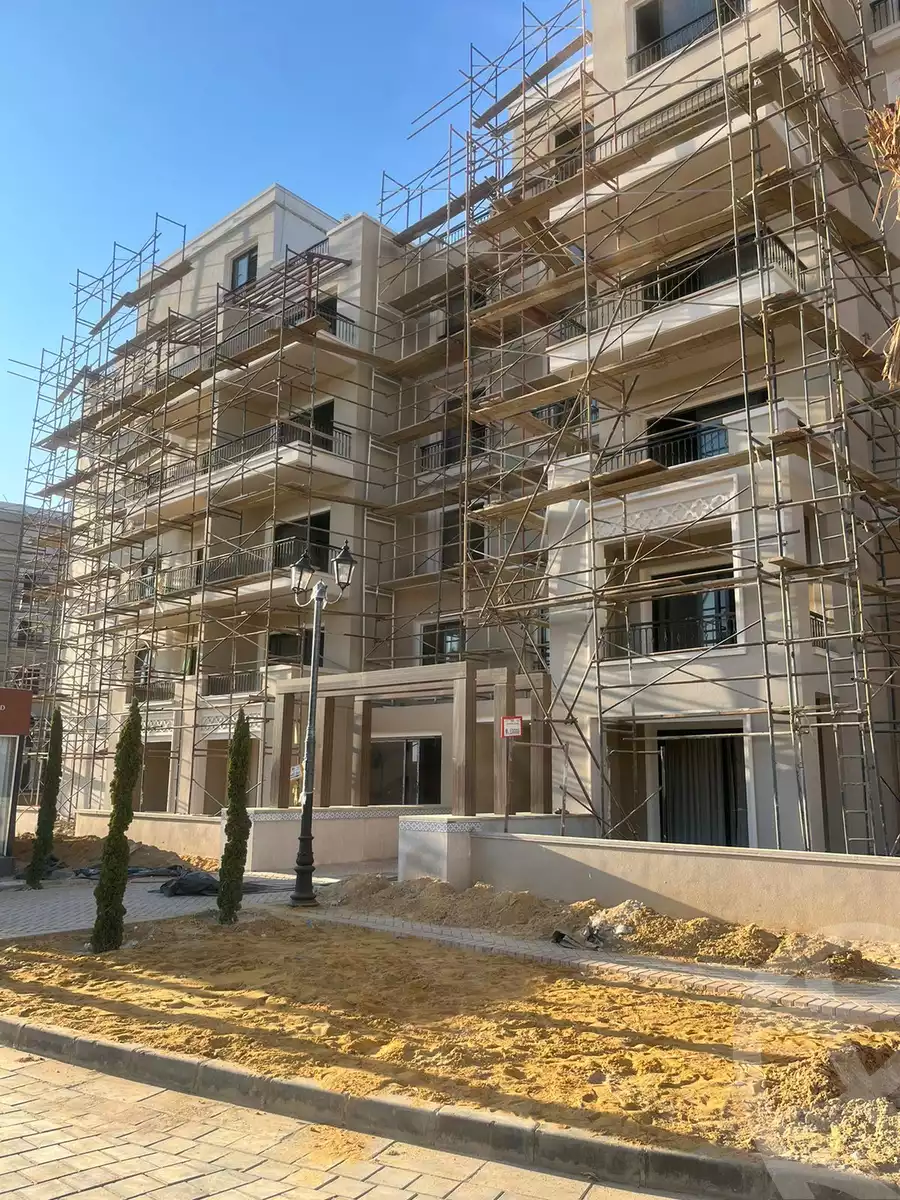 https://aqarmap.com.eg/en/listing/4210067-for-sale-cairo-el-sheikh-zayed-city-compounds-kmbwnd-fyldj-wyst-dr-llttwyr