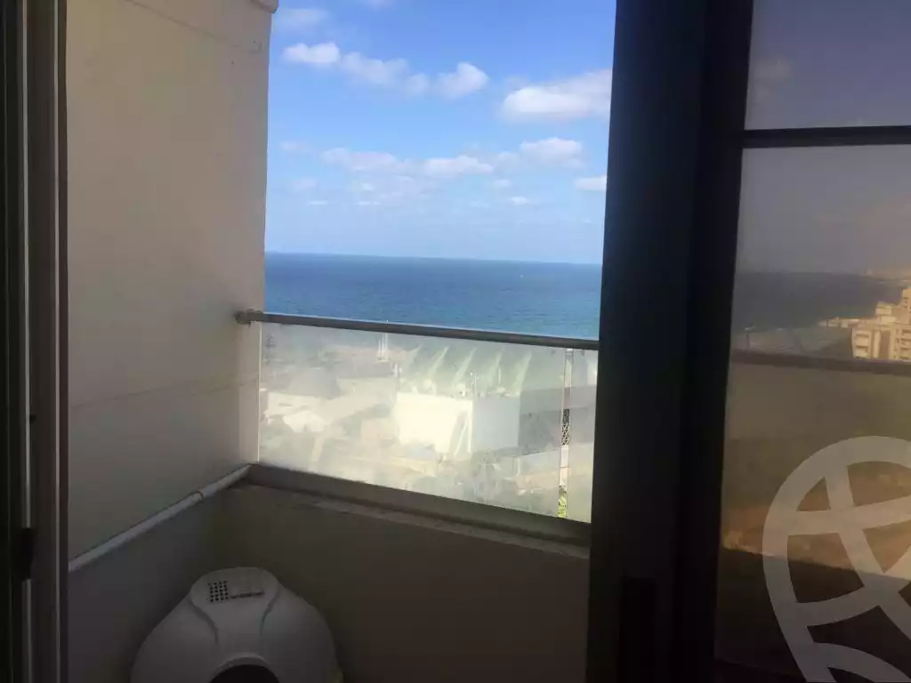 https://aqarmap.com.eg/en/listing/4211799-for-sale-alexandria-kmbwnd-bl-skndry-cleopatra-plaza