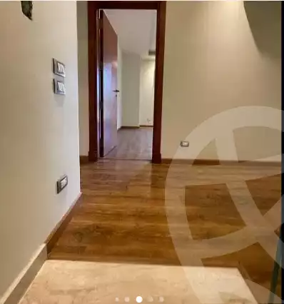 https://aqarmap.com.eg/en/listing/4212086-for-rent-cairo-el-sheikh-zayed-city-compounds-kmbwnd-wyst-twn-swdyk