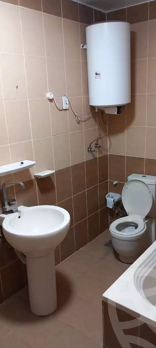 https://aqarmap.com.eg/en/listing/4216317-for-rent-cairo-el-zaytun-lzytwn-lshrqy-al-motawakel-ala-allah