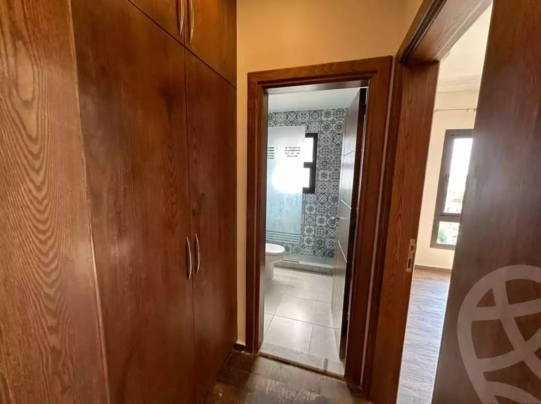 https://aqarmap.com.eg/en/listing/4219206-for-sale-cairo-el-sheikh-zayed-city-compounds-in-sheikh-zayed-the-courtyard