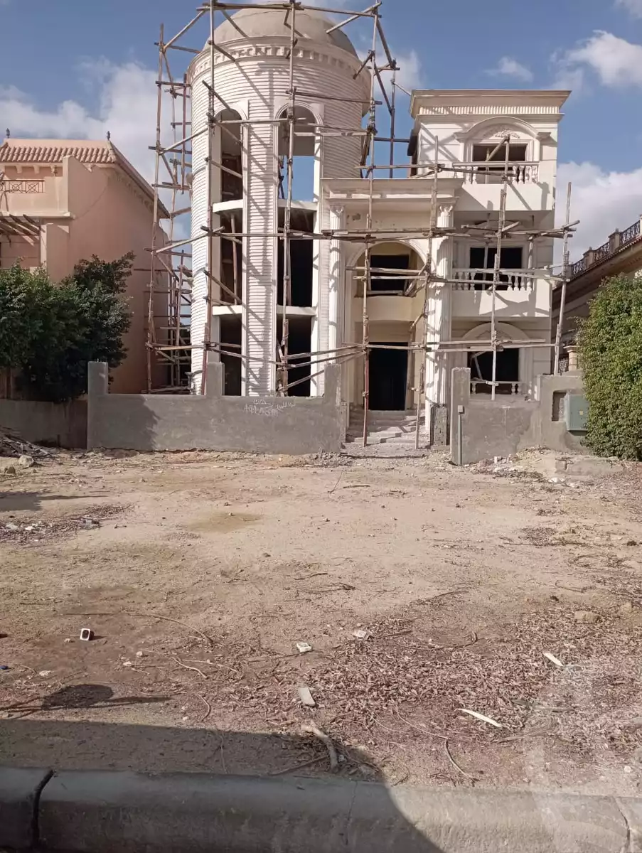 https://aqarmap.com.eg/en/listing/4221040-for-sale-golf-2-nestoria