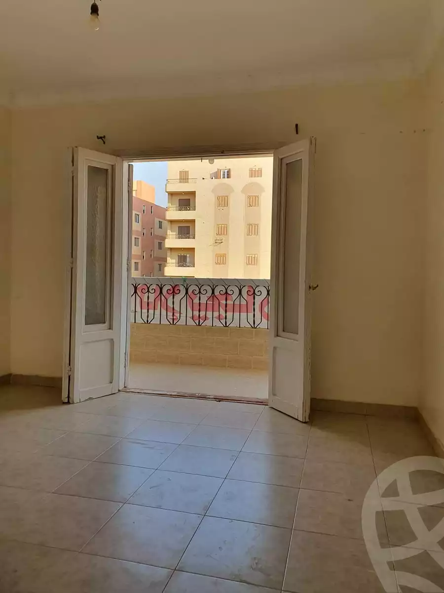 https://aqarmap.com.eg/en/listing/4223080-for-sale-cairo-6th-of-october-compounds-retag-mall