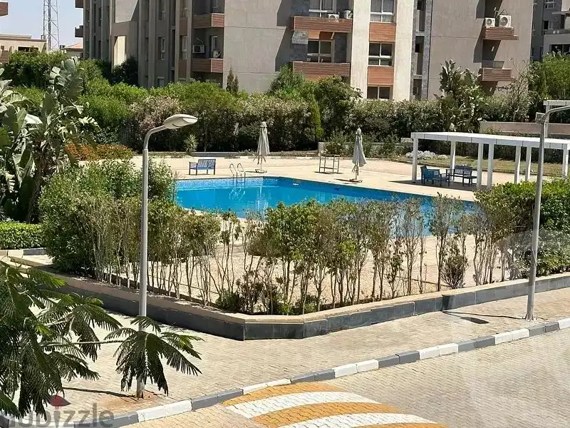 https://aqarmap.com.eg/ar/listing/4223572-for-sale-cairo-el-sheikh-zayed-city-compounds-in-sheikh-zayed-zayed-regency