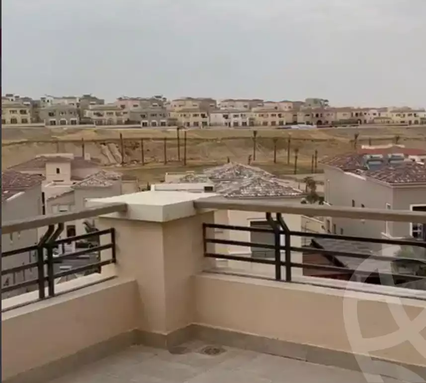 https://aqarmap.com.eg/en/listing/4225792-for-sale-cairo-mokattam-compounds-uptown-cairo