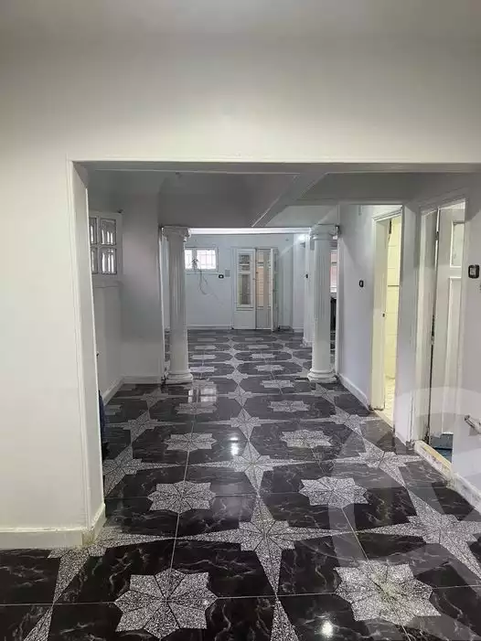 https://aqarmap.com.eg/ar/listing/4226619-for-sale-cairo-el-sayyeda-zeinab-omar-khayrat-st