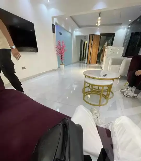 https://aqarmap.com.eg/en/listing/4228173-for-rent-cairo-el-sheikh-zayed-city-el-hay-elawel-street-23