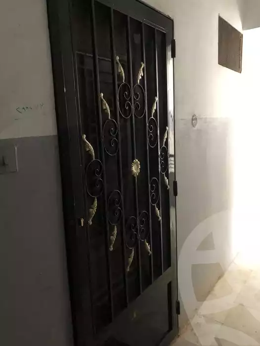 https://aqarmap.com.eg/ar/listing/4238885-for-sale-cairo-downtown-abdeen-mohammed-riad-st