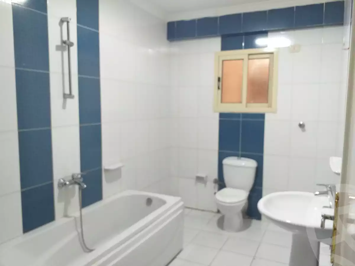 https://aqarmap.com.eg/en/listing/4244217-for-sale-alexandria-roshdy-shr-hmd-shwqy