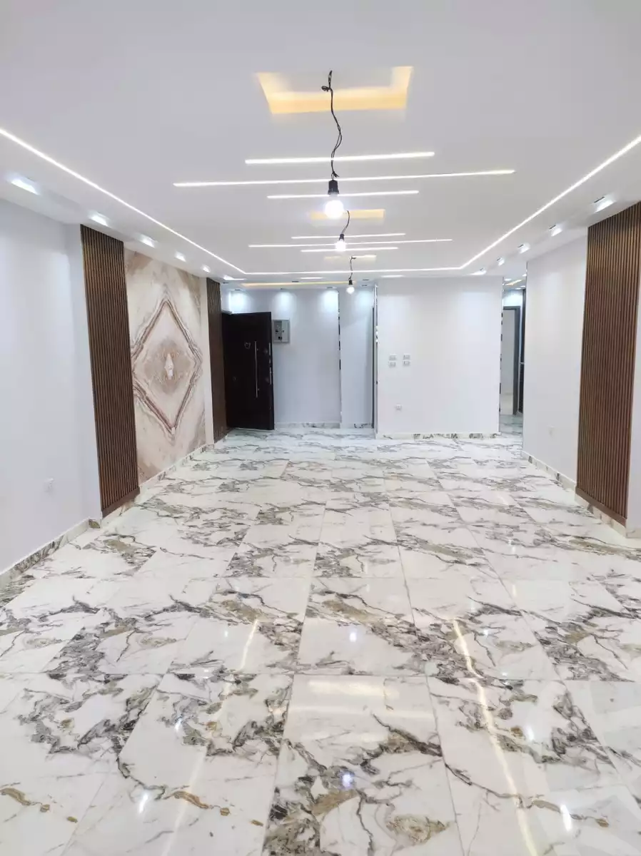 https://aqarmap.com.eg/en/listing/4247912-for-sale-cairo-cairo-hdyq-lhrm-lmntqh-l