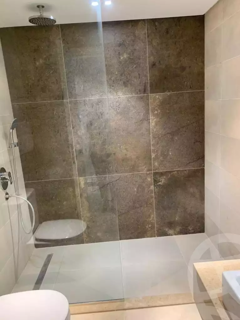 https://aqarmap.com.eg/en/listing/4254398-for-sale-cairo-el-sheikh-zayed-city-compounds-kmbwnd-fyldj-wyst-dr-llttwyr