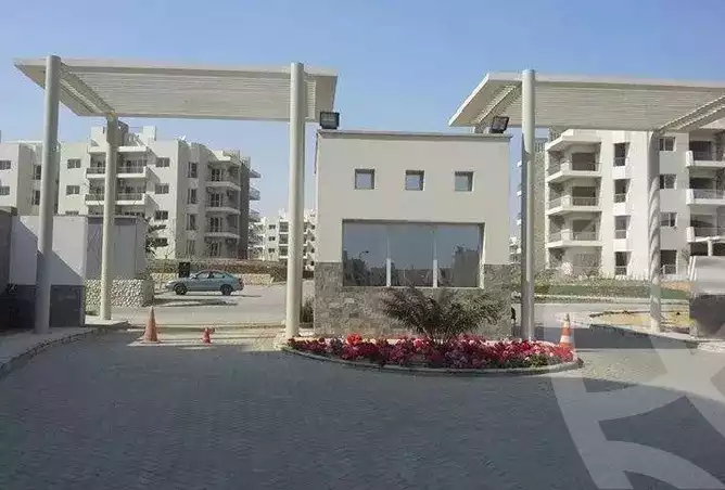https://aqarmap.com.eg/ar/listing/4261881-for-rent-cairo-el-sheikh-zayed-city-compounds-dh-drys