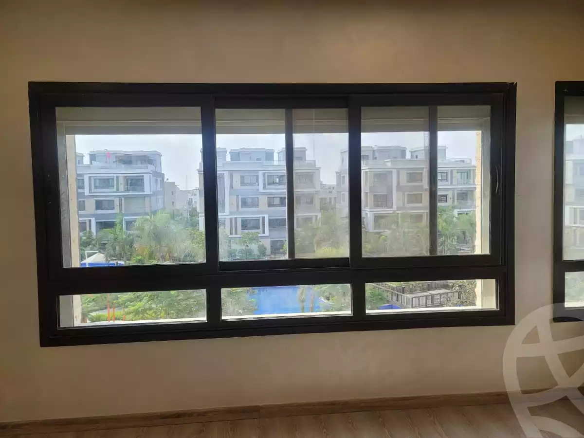 https://aqarmap.com.eg/ar/listing/4266045-for-sale-cairo-el-sheikh-zayed-city-compounds-in-sheikh-zayed-beverly-hills