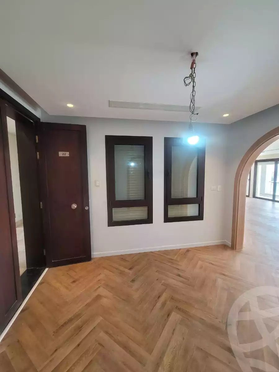 https://aqarmap.com.eg/ar/listing/4266068-for-sale-cairo-el-sheikh-zayed-city-compounds-in-sheikh-zayed-beverly-hills