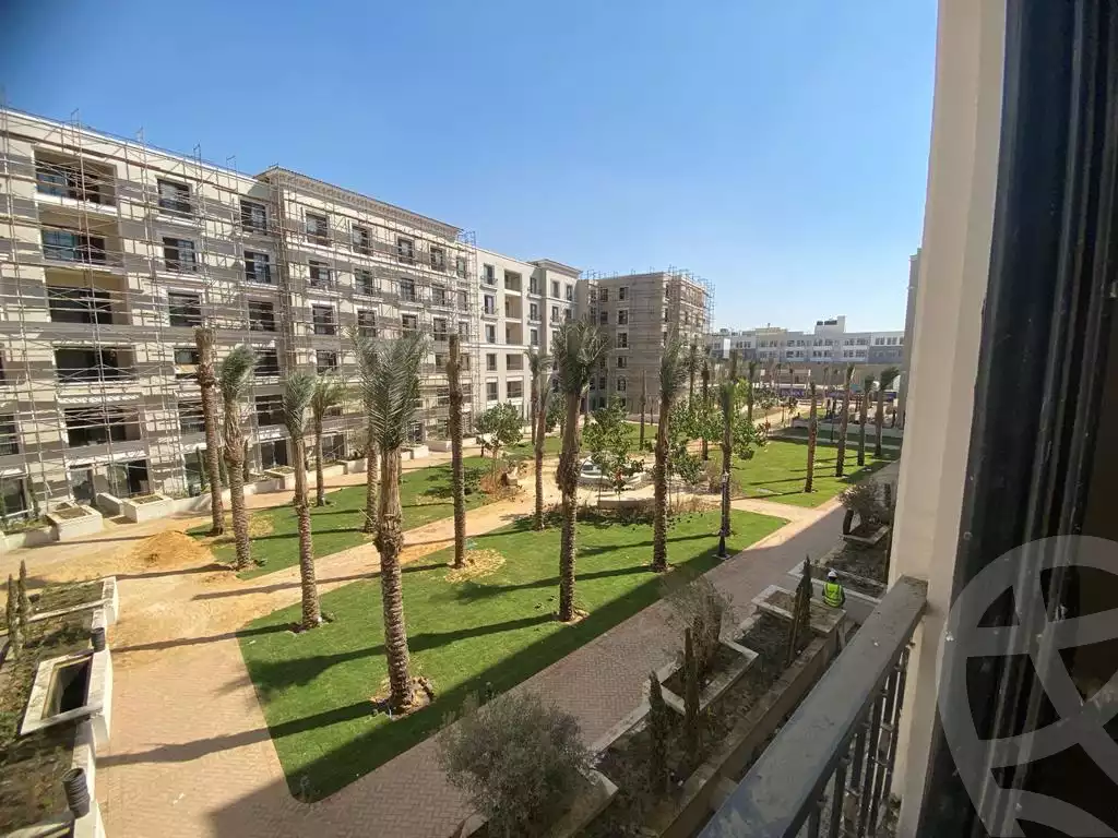 https://aqarmap.com.eg/en/listing/4268532-for-sale-cairo-el-sheikh-zayed-city-compounds-kmbwnd-fyldj-wyst-dr-llttwyr