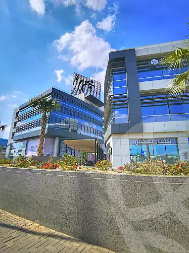 https://aqarmap.com.eg/en/listing/4269966-for-sale-cairo-el-sheikh-zayed-city-compounds-majarrah-mall