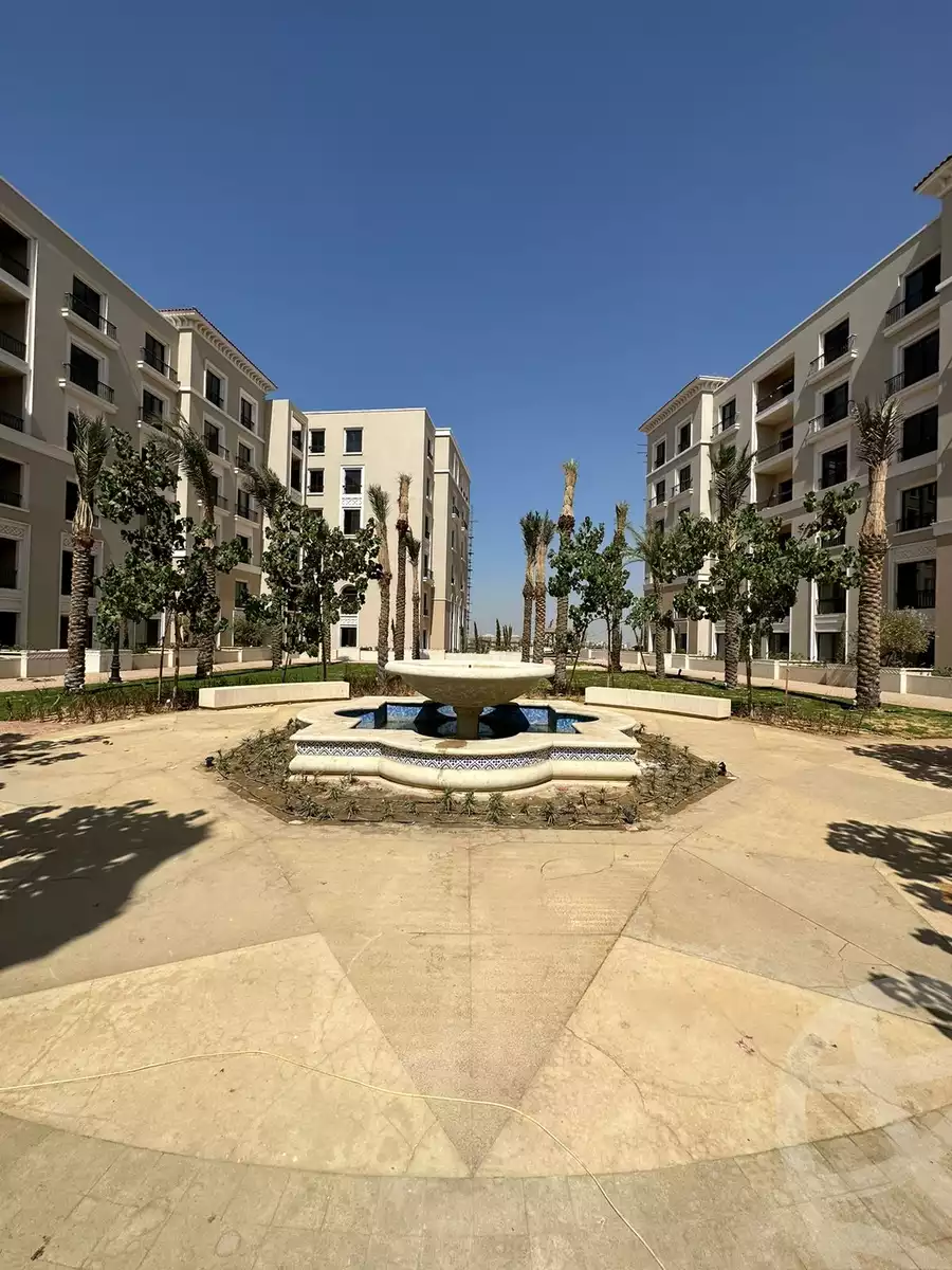 https://aqarmap.com.eg/en/listing/4271469-for-sale-cairo-el-sheikh-zayed-city-compounds-kmbwnd-fyldj-wyst-dr-llttwyr