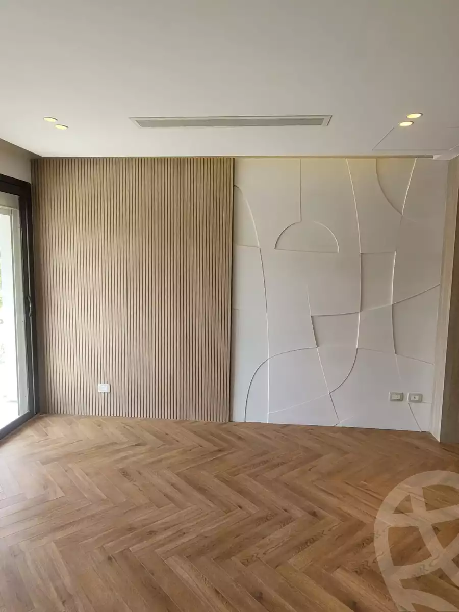 https://aqarmap.com.eg/ar/listing/4271828-for-sale-cairo-el-sheikh-zayed-city-compounds-in-sheikh-zayed-beverly-hills