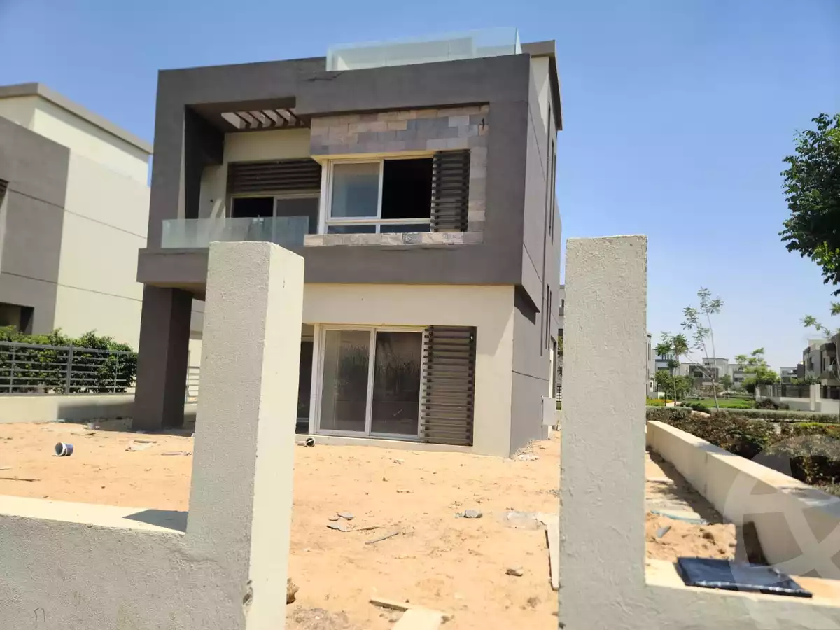 https://aqarmap.com.eg/en/listing/4272210-for-sale-cairo-new-cairo-compounds-hyde-park