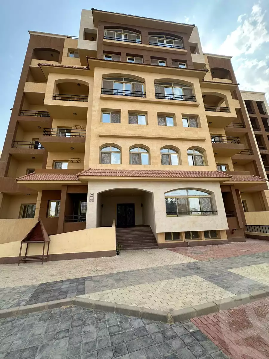 https://aqarmap.com.eg/en/listing/4279215-for-sale-cairo-new-administrative-capital-r3-lmqsd-mamsha-almaqsad