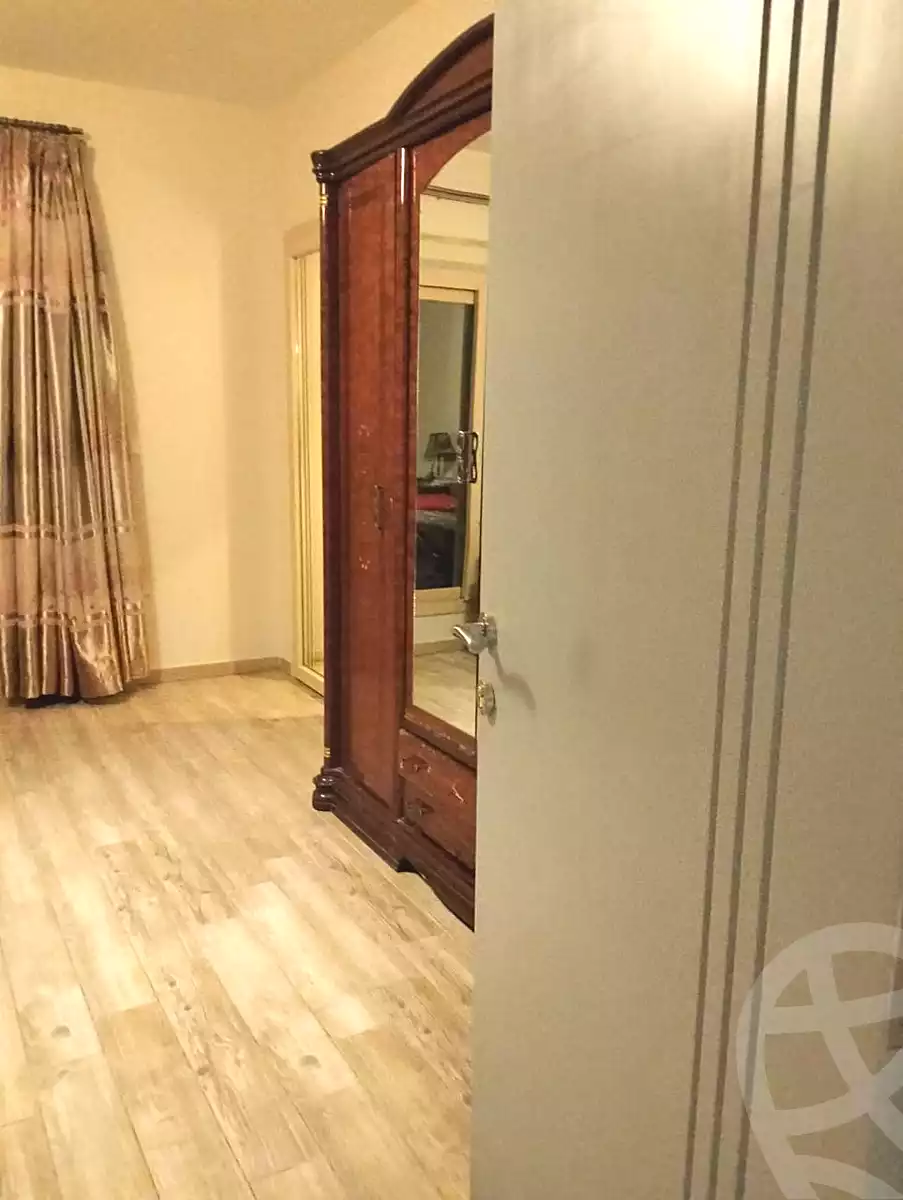 https://aqarmap.com.eg/en/listing/4285765-for-rent-cairo-el-sheikh-zayed-city-el-hay-el-thaleth-ashaer-area-5