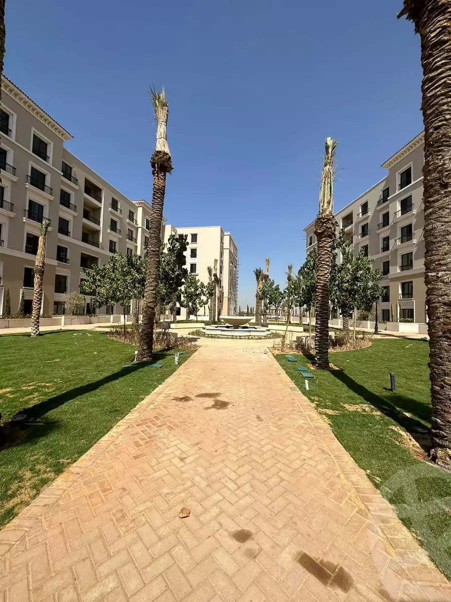 https://aqarmap.com.eg/ar/listing/4740039-for-sale-cairo-el-sheikh-zayed-city-compounds-kmbwnd-fyldj-wyst-dr-llttwyr