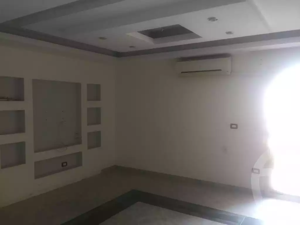 https://aqarmap.com.eg/en/listing/4291361-for-rent-alexandria-moharram-bey-kanal-al-mahmoudeya-al-bahri-st