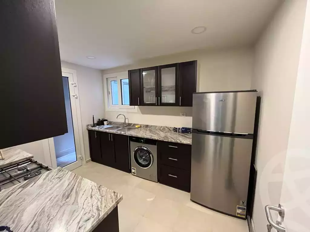https://aqarmap.com.eg/en/listing/4292767-for-sale-cairo-6th-of-october-compound-pyramid-hills