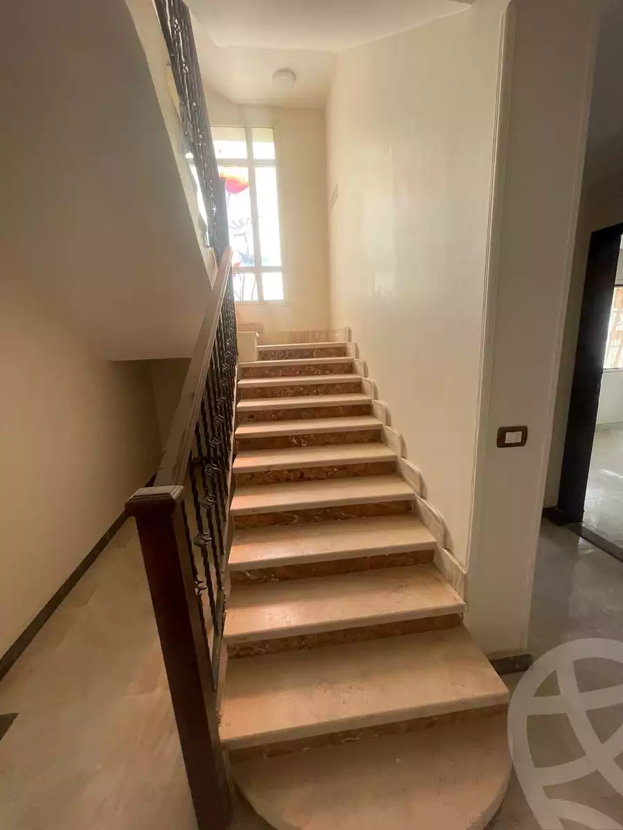https://aqarmap.com.eg/en/listing/4292807-for-sale-cairo-el-sheikh-zayed-city-compounds-greens