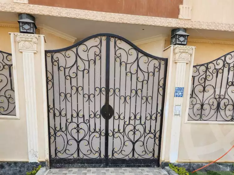 https://aqarmap.com.eg/en/listing/4296310-for-sale-cairo-obour-fifth-neighborhood-amir-el-sobky-st