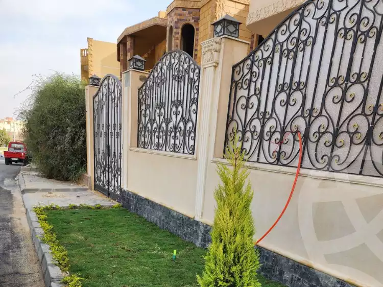 https://aqarmap.com.eg/en/listing/4296310-for-sale-cairo-obour-fifth-neighborhood-amir-el-sobky-st