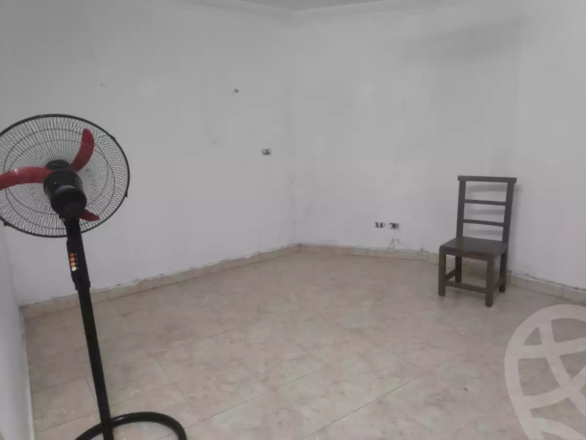 https://aqarmap.com.eg/en/listing/4297125-for-sale-cairo-downtown-bab-el-sheareya-hussein-path