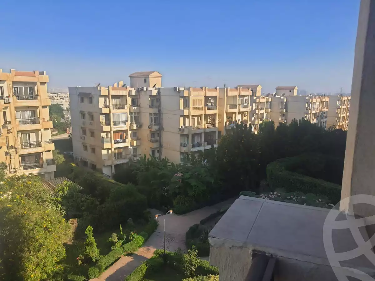 https://aqarmap.com.eg/ar/listing/4298370-for-sale-cairo-el-sheikh-zayed-city-compounds-in-sheikh-zayed-zayed-2000