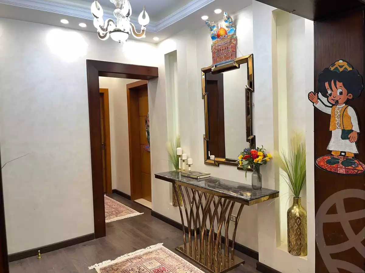 https://aqarmap.com.eg/en/listing/4298543-for-sale-cairo-el-sheikh-zayed-city-compounds-greens