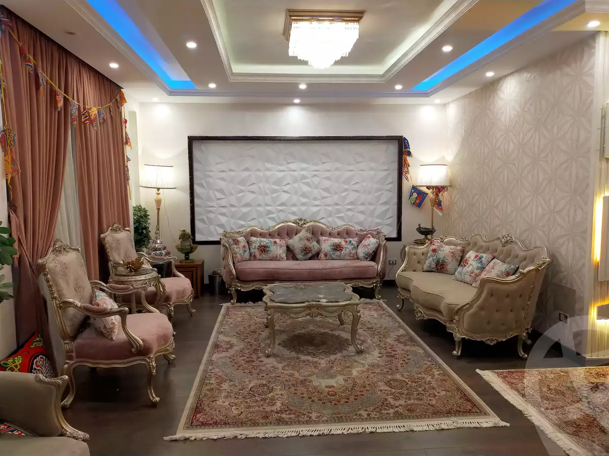 https://aqarmap.com.eg/en/listing/4298543-for-sale-cairo-el-sheikh-zayed-city-compounds-greens