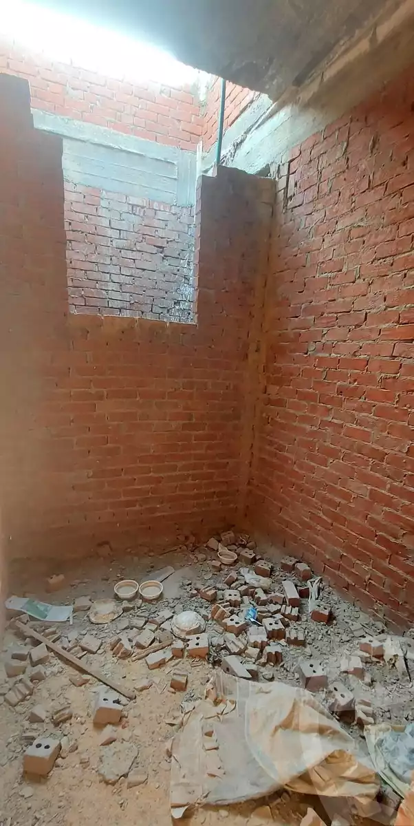 https://aqarmap.com.eg/en/listing/4304643-for-sale-alexandria-bw-qyr-toson-st