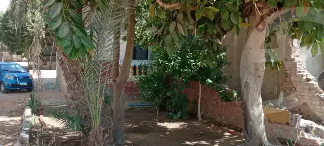 https://aqarmap.com.eg/en/listing/4305424-for-sale-cairo-mokattam-kornish-el-moqatem
