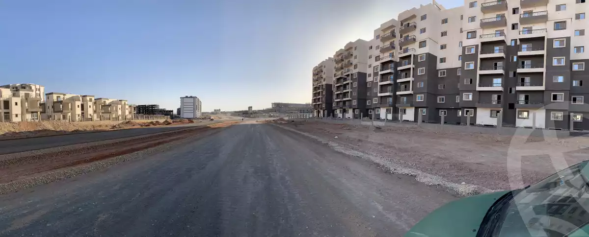 https://aqarmap.com.eg/ar/listing/4306352-for-sale-cairo-new-administrative-capital-r7-kmbwnd-stw
