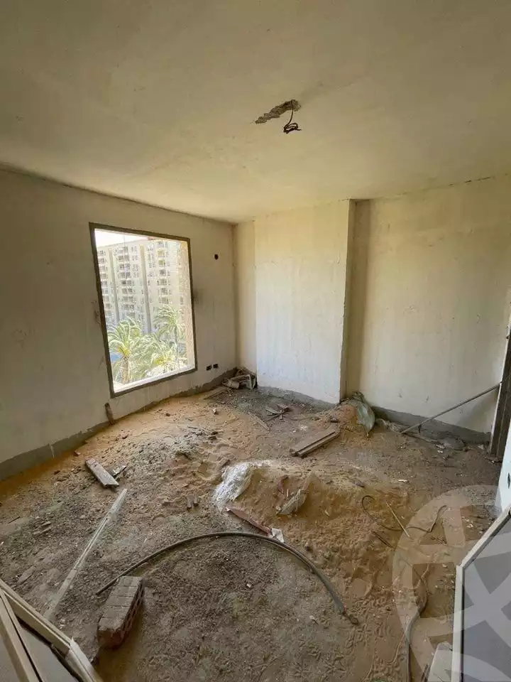 https://aqarmap.com.eg/ar/listing/4310854-for-sale-alexandria-el-montazah-compounds-royal-plaza-compound-al-halawany