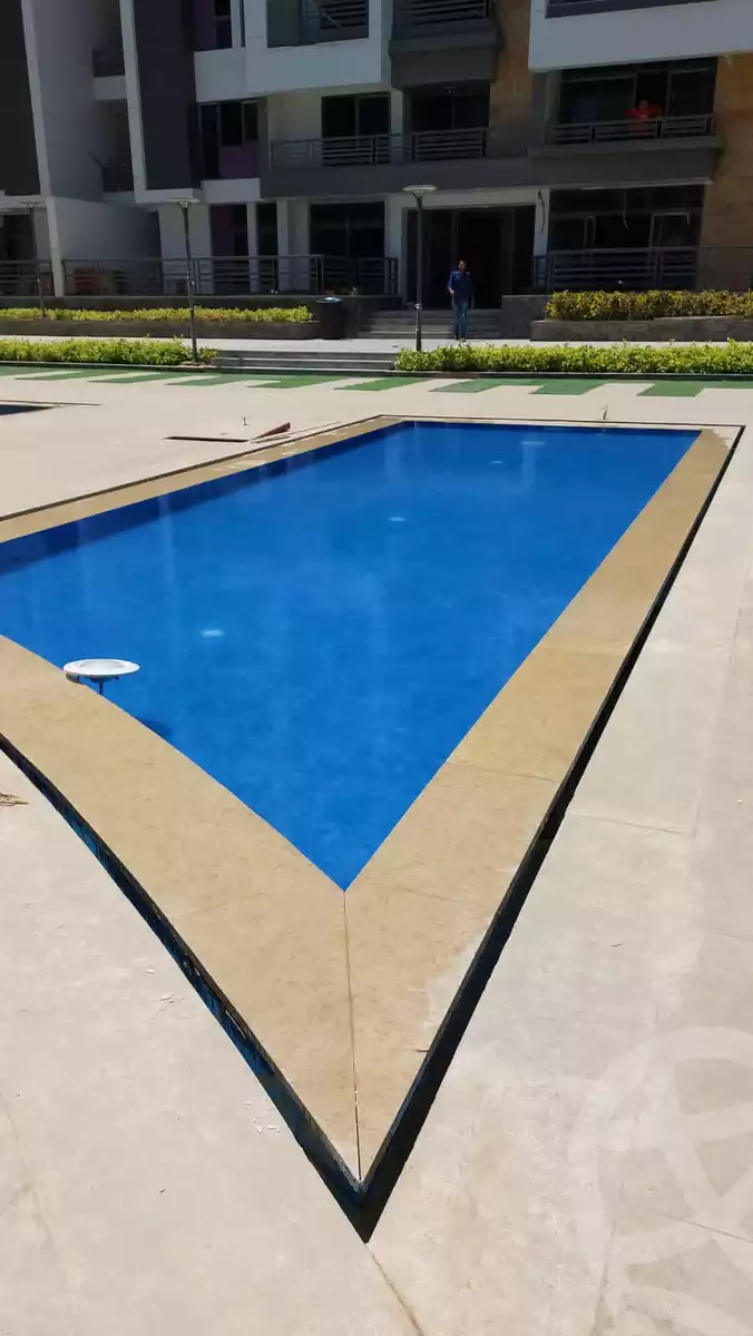 https://aqarmap.com.eg/ar/listing/4314503-for-sale-cairo-new-cairo-compounds-dh-ykwn-ryzdns-styl-hwm