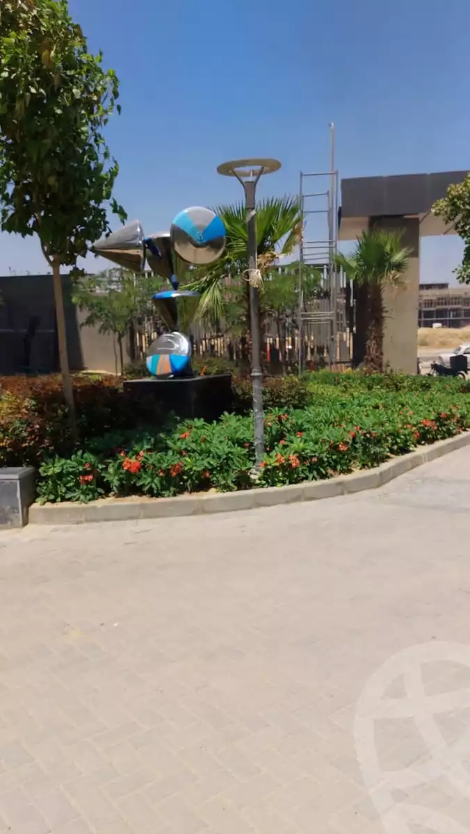 https://aqarmap.com.eg/ar/listing/4314503-for-sale-cairo-new-cairo-compounds-dh-ykwn-ryzdns-styl-hwm