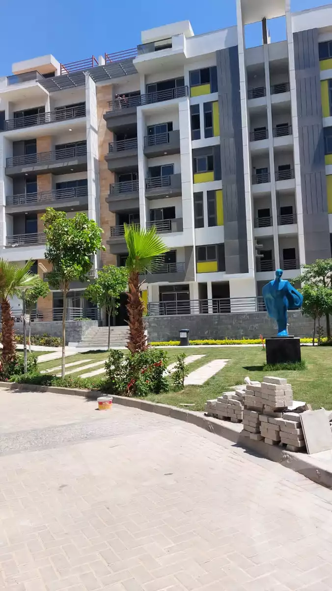 https://aqarmap.com.eg/ar/listing/4314503-for-sale-cairo-new-cairo-compounds-dh-ykwn-ryzdns-styl-hwm