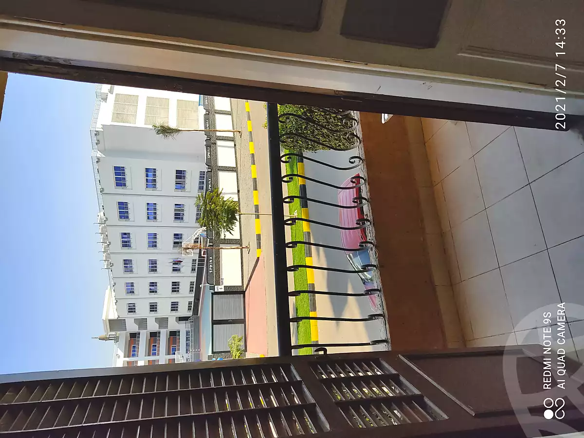https://aqarmap.com.eg/ar/listing/4321215-for-rent-cairo-new-cairo-compounds