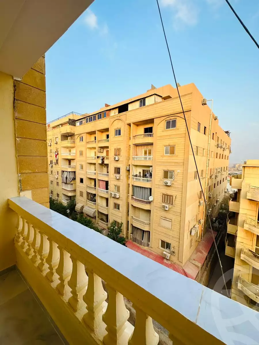 https://aqarmap.com.eg/en/listing/4327246-for-sale-cairo-cairo-hdyq-lhrm-lmntq-t