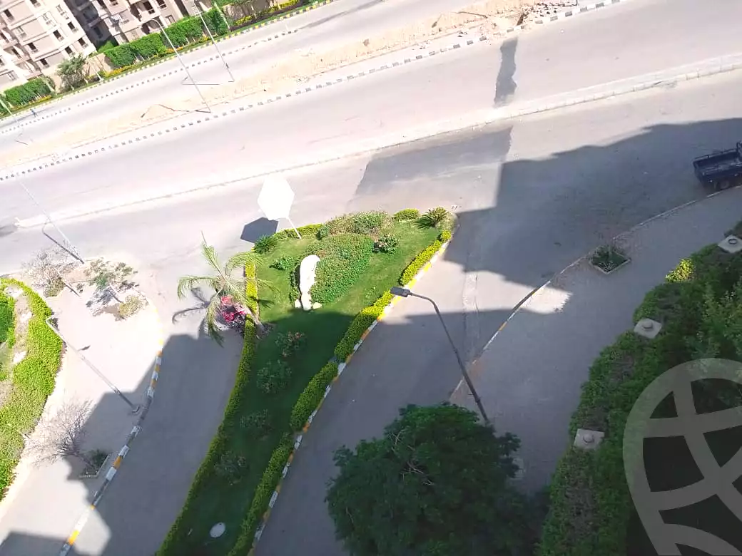 https://aqarmap.com.eg/en/listing/4329500-for-rent-cairo-6th-of-october-compound-beta-gardens