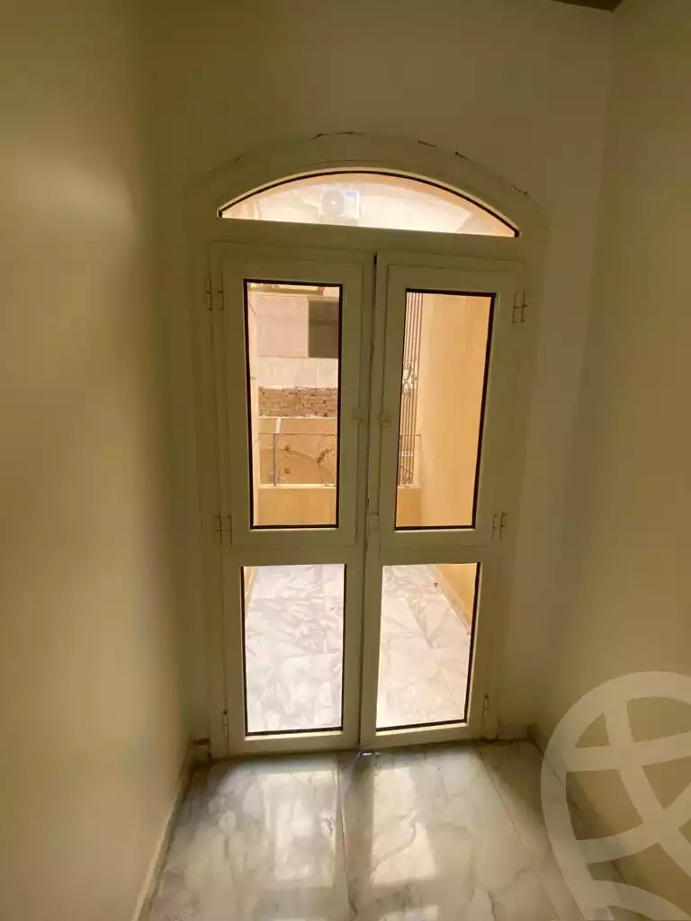 https://aqarmap.com.eg/ar/listing/4316714-for-sale-cairo-new-cairo-compounds-dh-ykwn-ryzdns-styl-hwm