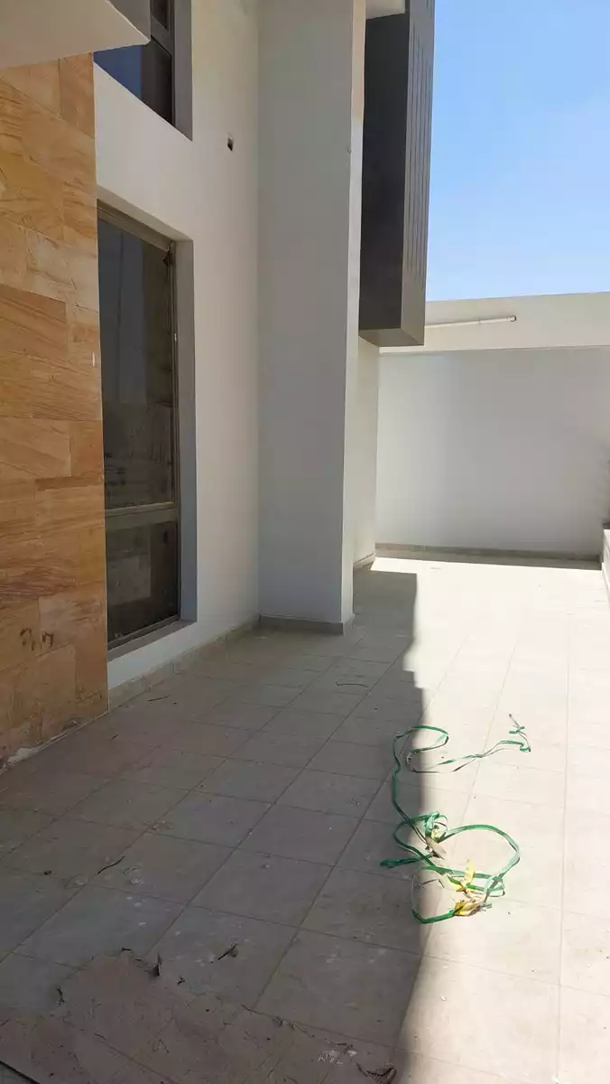 https://aqarmap.com.eg/en/listing/4330855-for-sale-cairo-new-cairo-compounds-dh-ykwn-ryzdns-styl-hwm