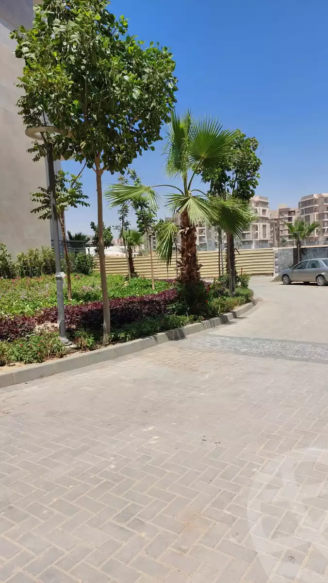 https://aqarmap.com.eg/en/listing/4330855-for-sale-cairo-new-cairo-compounds-dh-ykwn-ryzdns-styl-hwm